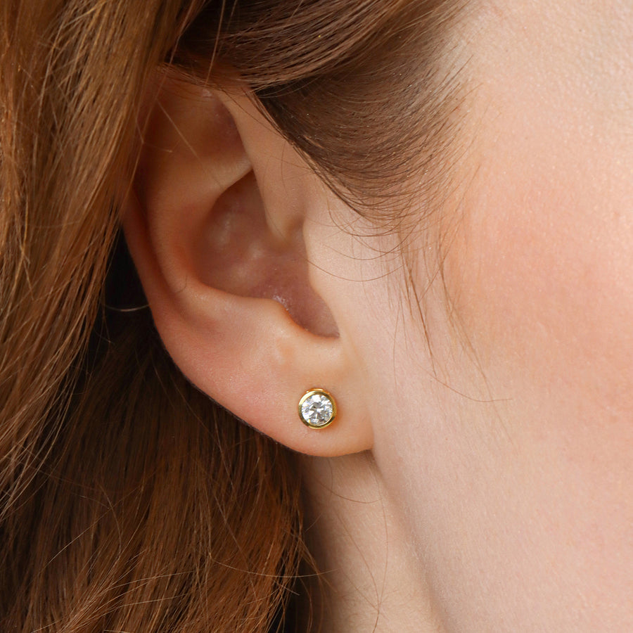 Lab-Grown 0.50 Ct Signature Bezel Stud Earrings