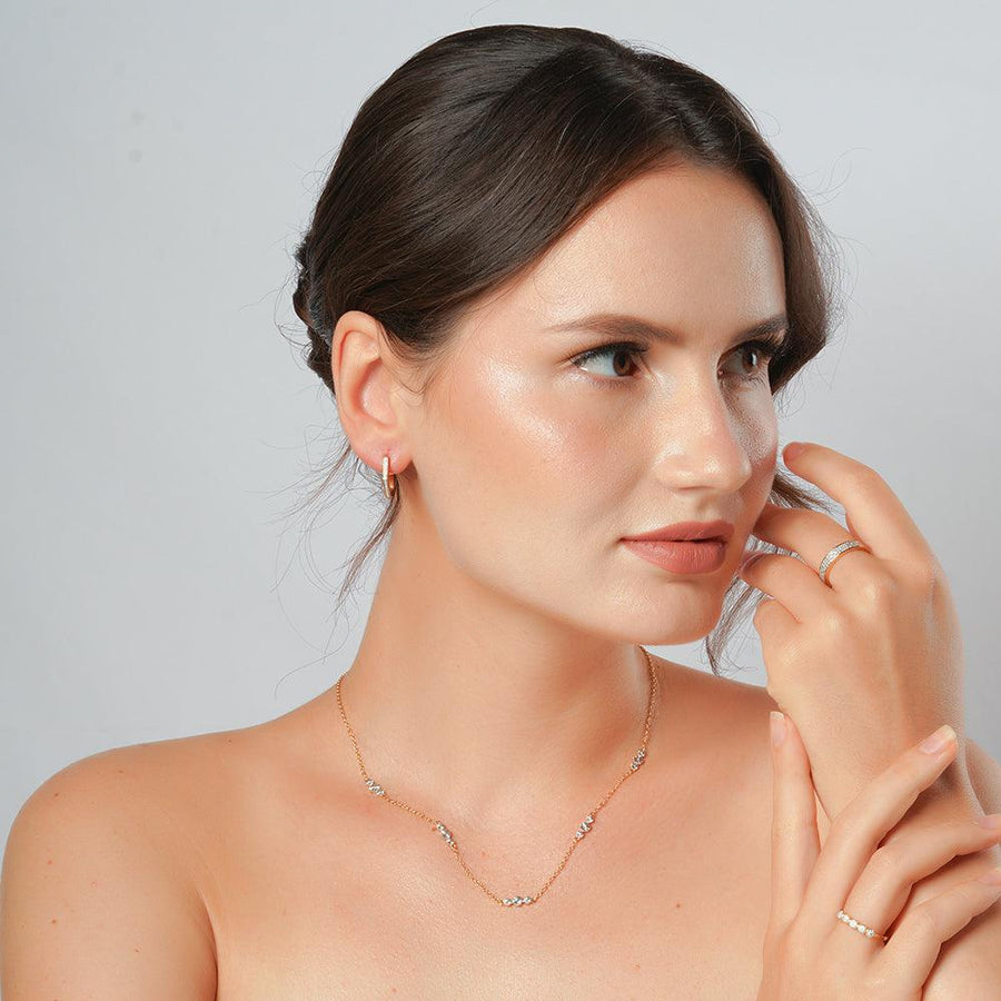 Floating Diamond Chain Necklace